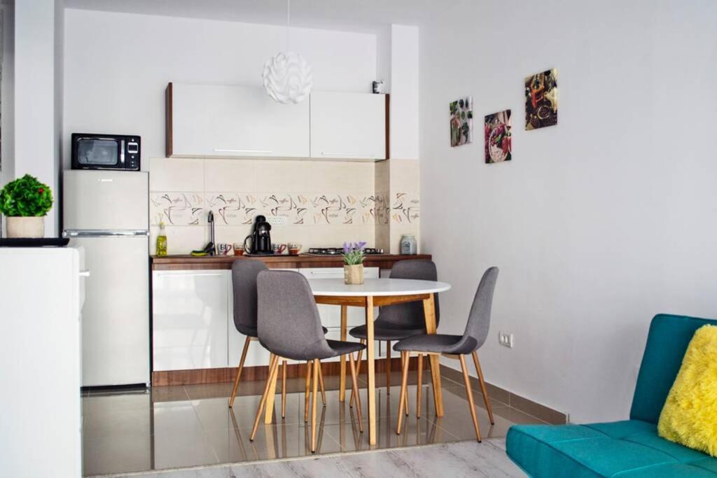 Dream Apartment+Parcare Gratuita Oradea Exterior foto